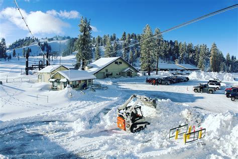 Spring storm brings more snow to Southern California mountain communities